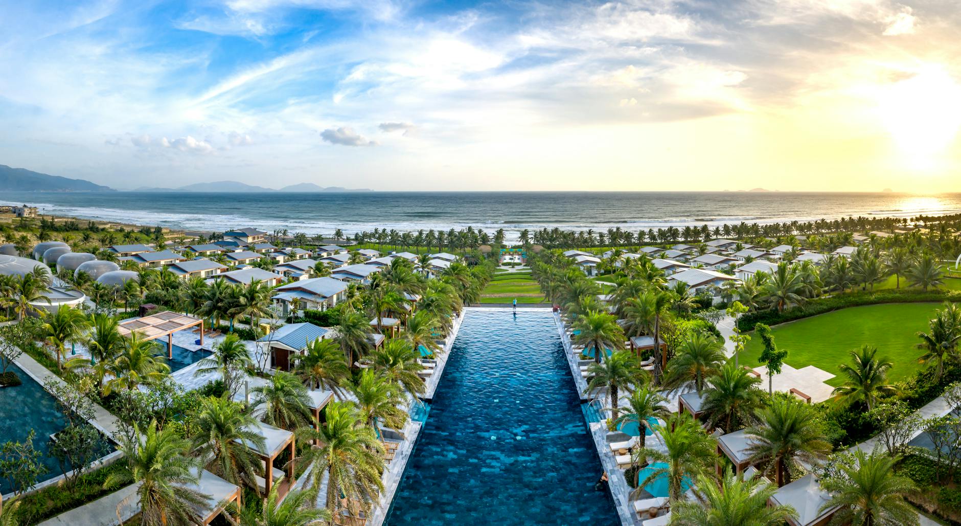 AI Training for Luxury Travel Advisors: Elevate Expertise and Client Experience with Intelligent Learning