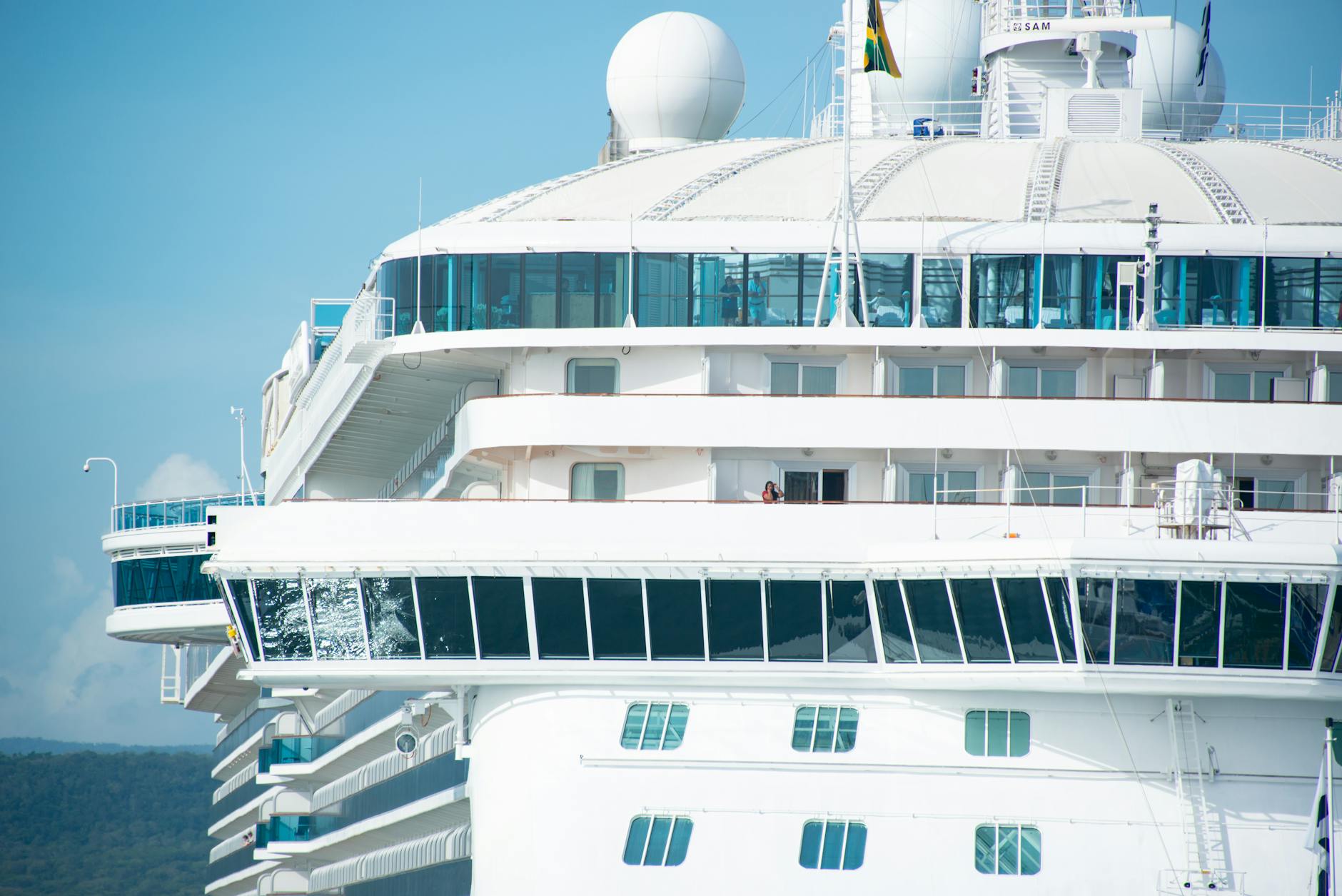 Case Study: How a Cruise Line Increased Agent Bookings by 40% with AI Training