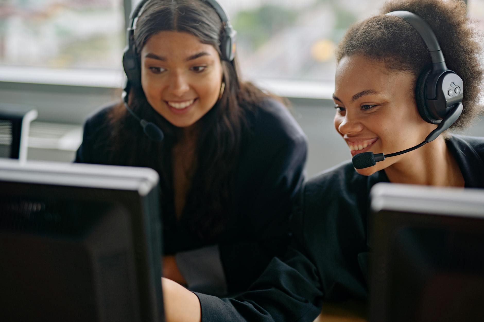 What Is Microlearning? Why Short-Form Content Works for Travel Agent Training